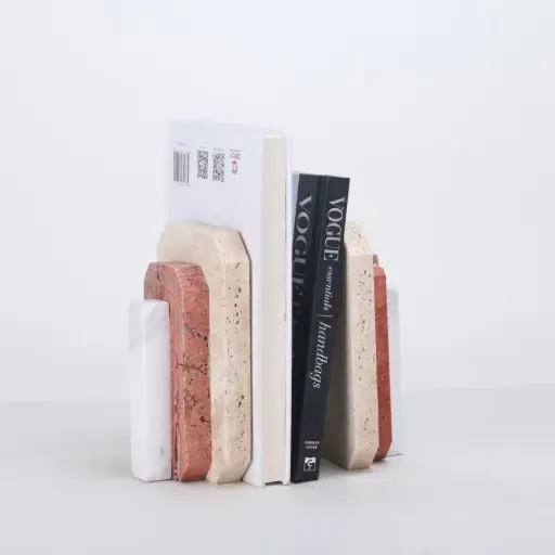 TIRO BOOKEND